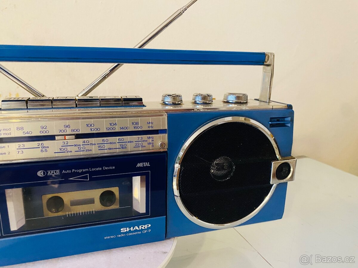Radiomagnetofon Sharp GF-7, rok 1984 - 2