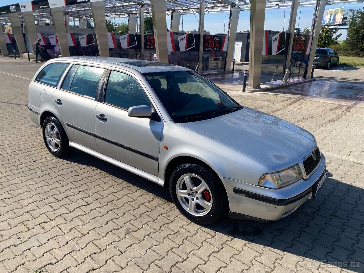 Škoda Octavia 1.6i Combi - 2