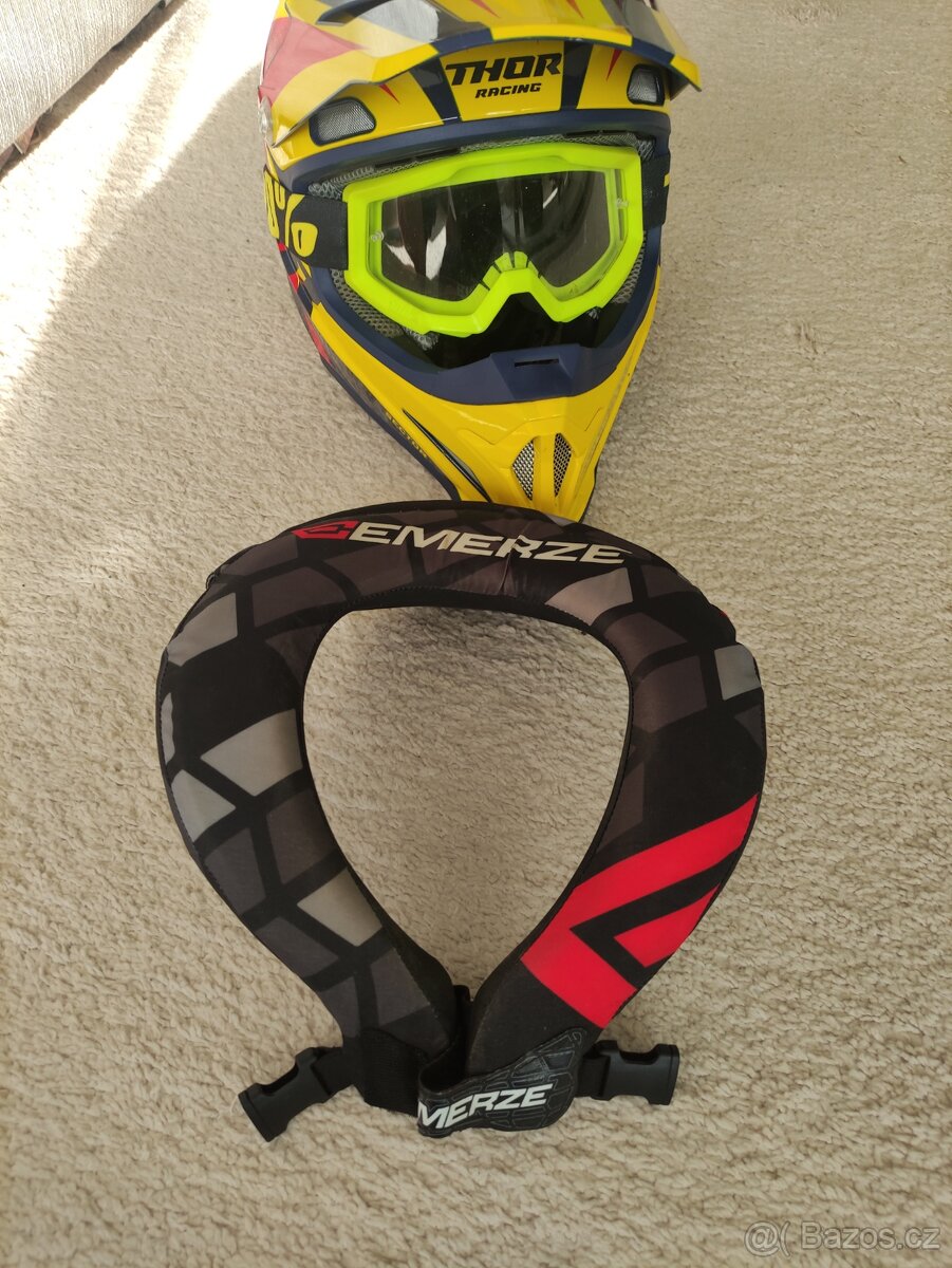 Vybaveni motokros enduro