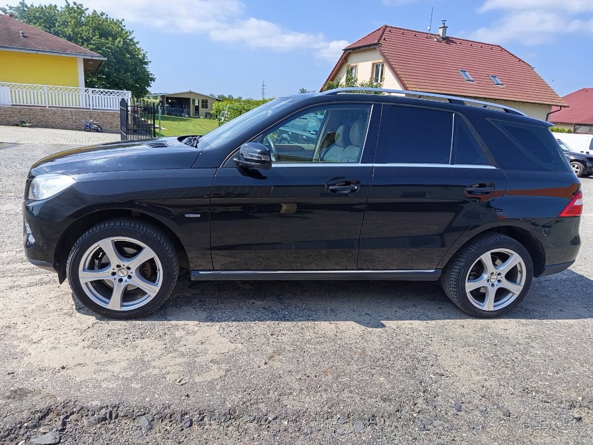 ml 166 / Mercedes-benz ML 166 DÍLY ml166 // ml díly - 2