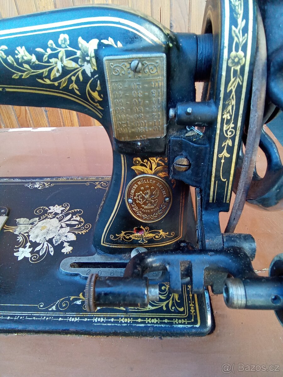 Starožitný šicí stroj clements Muller Dresden - 2