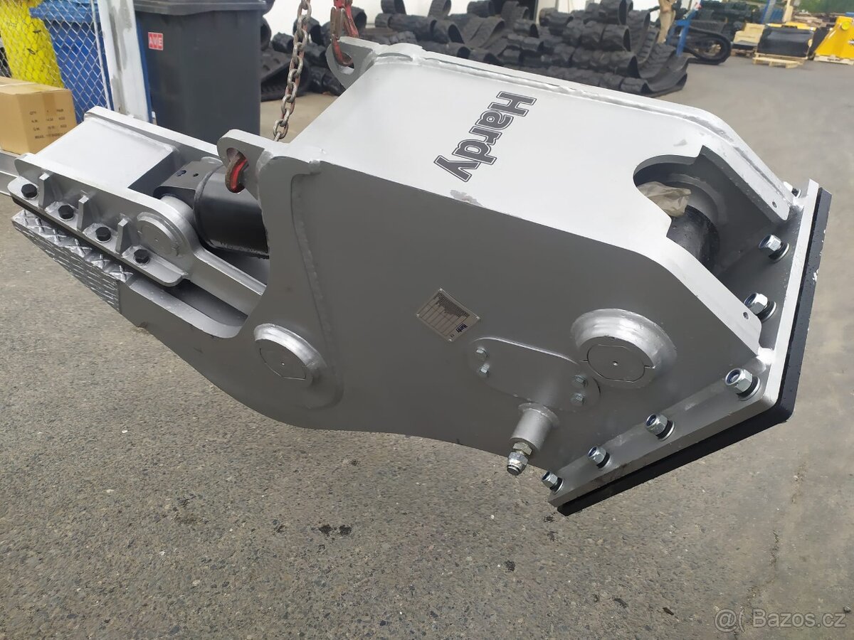 Pulverizér, vydrcovač HARDY HP04, 6-9t, 480kg - 2