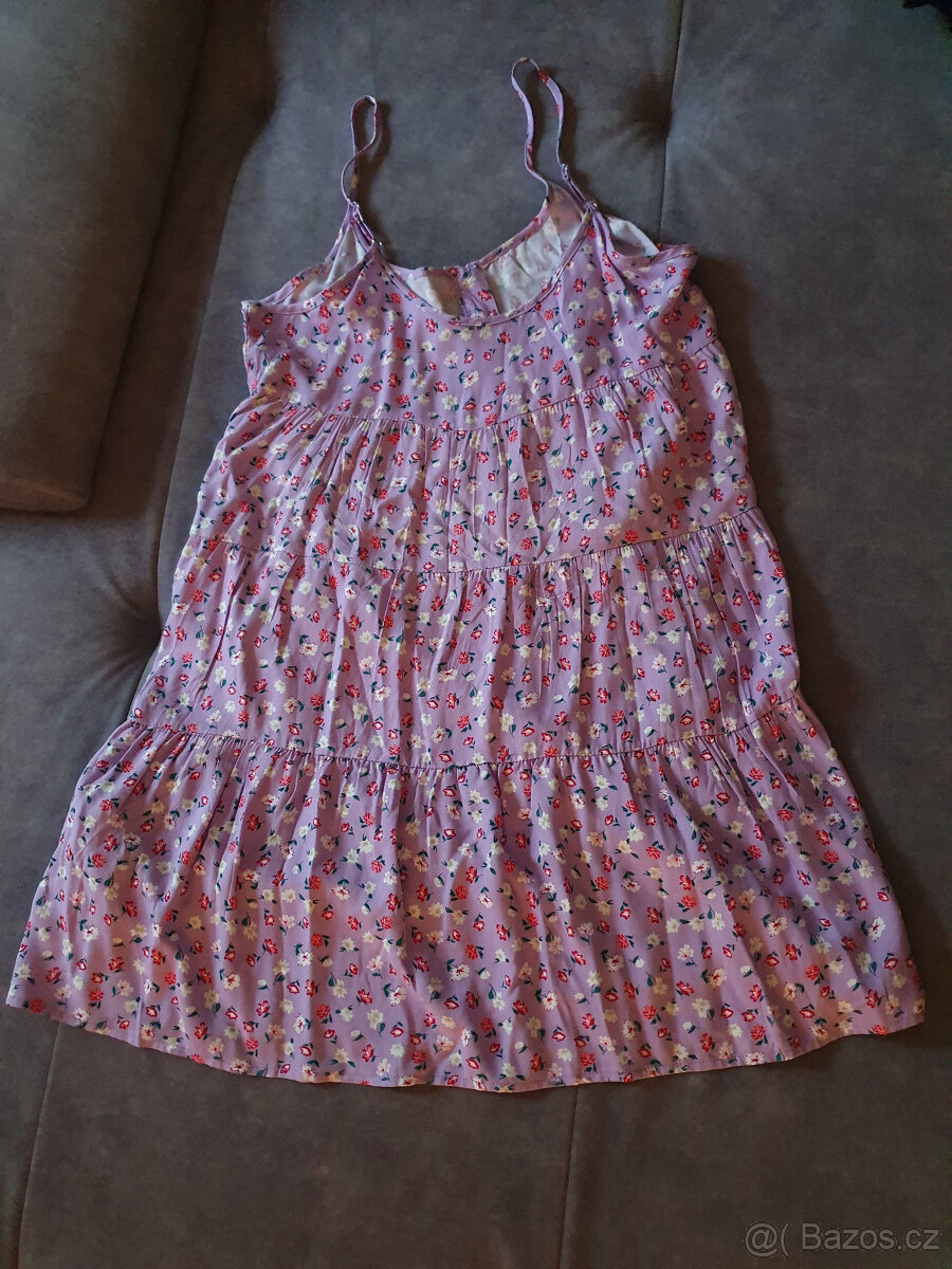 FB Sister krátké fialové kytičkové letní šaty, vel. M - 2