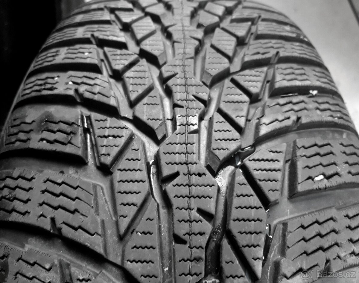 Sady nebo 2ks zimních pneu 205/60 R16: - 2