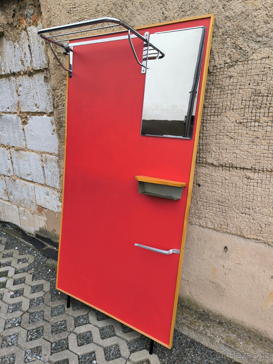 Retro koženková předsíňová stěna - Brusel 60. léta - 2