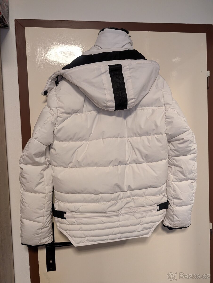 Prodám bílou zimní pánskou bundu vel M Odepinácí límec - 2