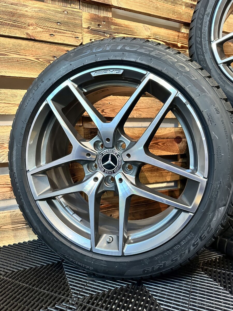 ZIMNÍ - MB - GLA W156 - orig. ALU disky 5x112 R19 - 2