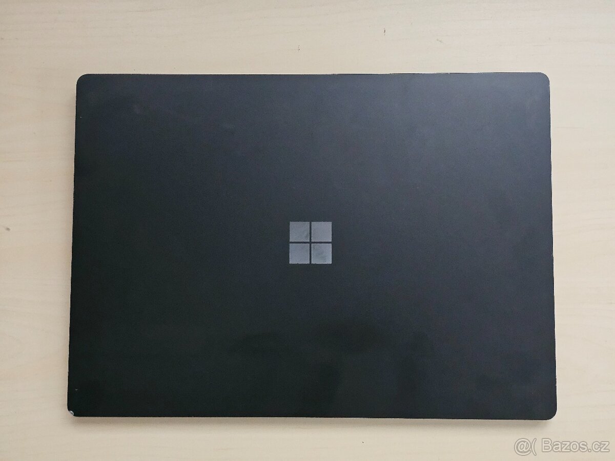 Microsoft Surface Laptop 3 (15", černý) - 2