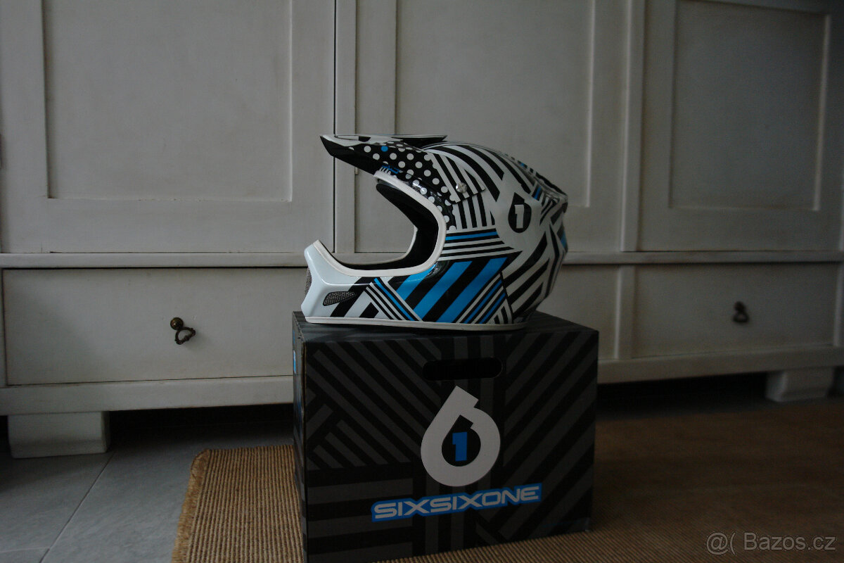 Integrální helma 661 - 2