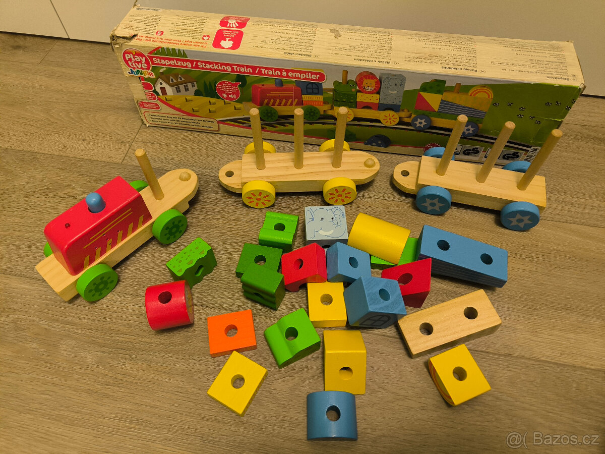 Dřevěný interaktivní vlak Playtive Junior - 2