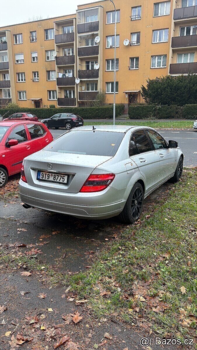 Mercedes w204 c220crdi - 2