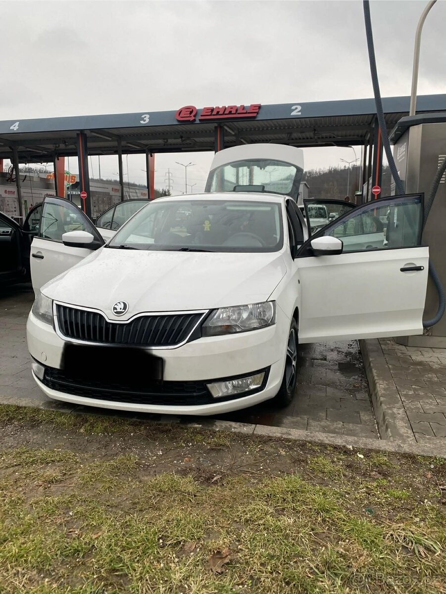 Škoda Rapid - 2