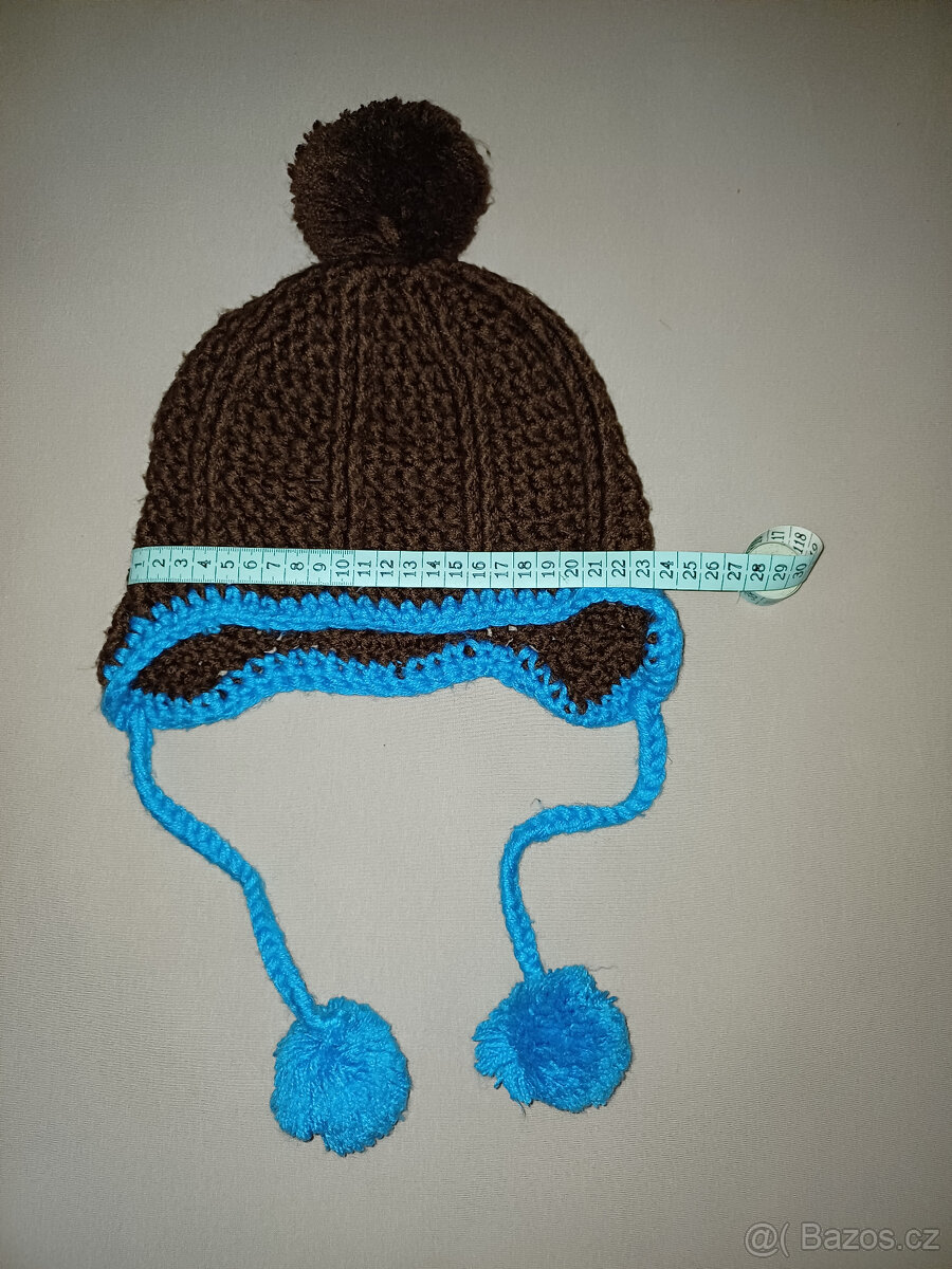 Pletená čepice s bambulemi - 2