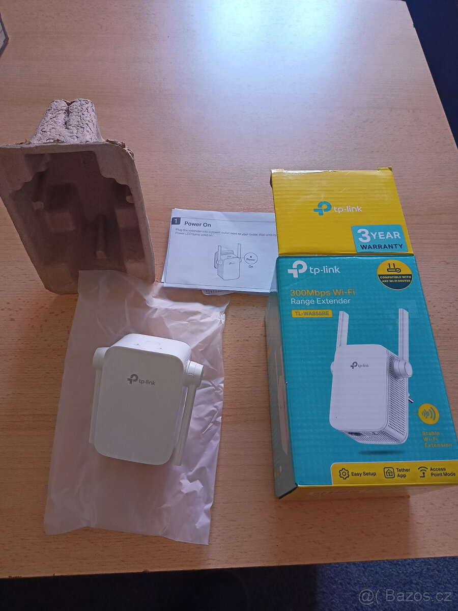 TP LINK 300Mbps Wi-Fi Range Extender - 2