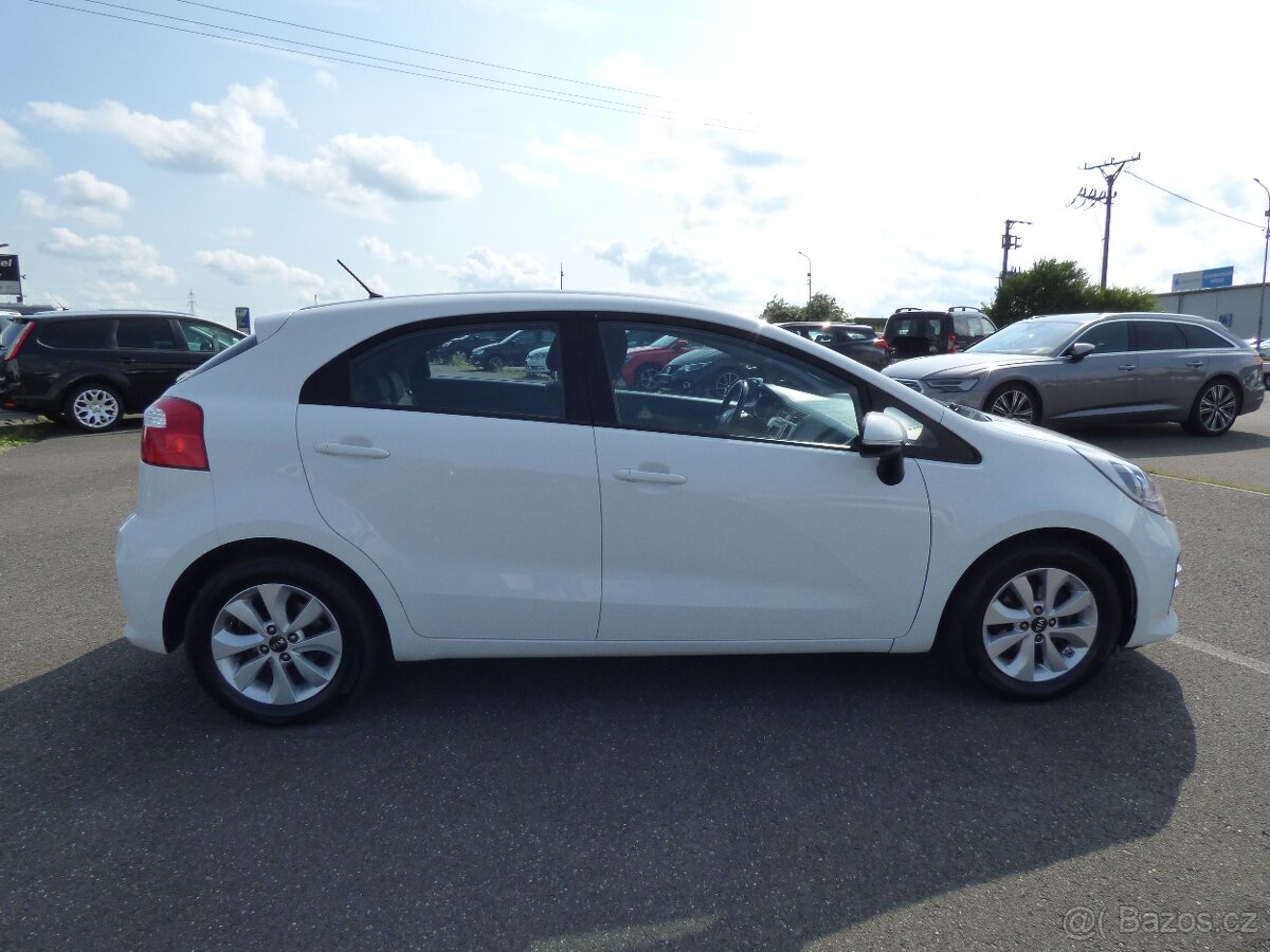 Kia Rio 1,2 CVVT,koupeno ČR, Klima, serviska hatchback - 2