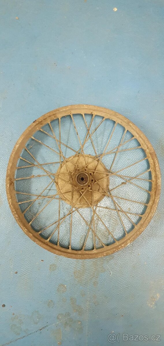 Přední kolo JAWA Pérák - 2