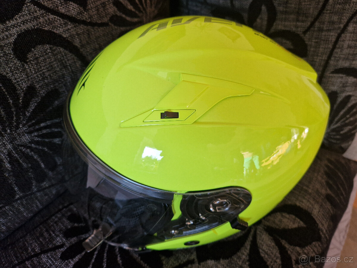 přilba , helma - 2
