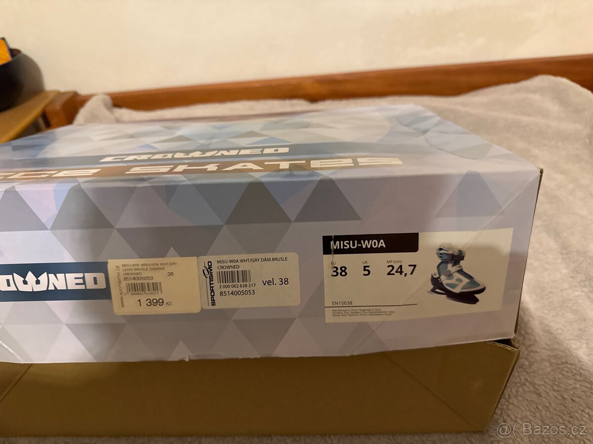 Dívčí brusle 38 - 2