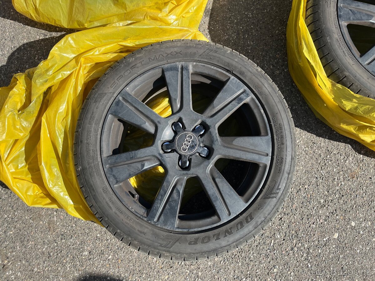 Kola Audi A6C6 2010 - 2