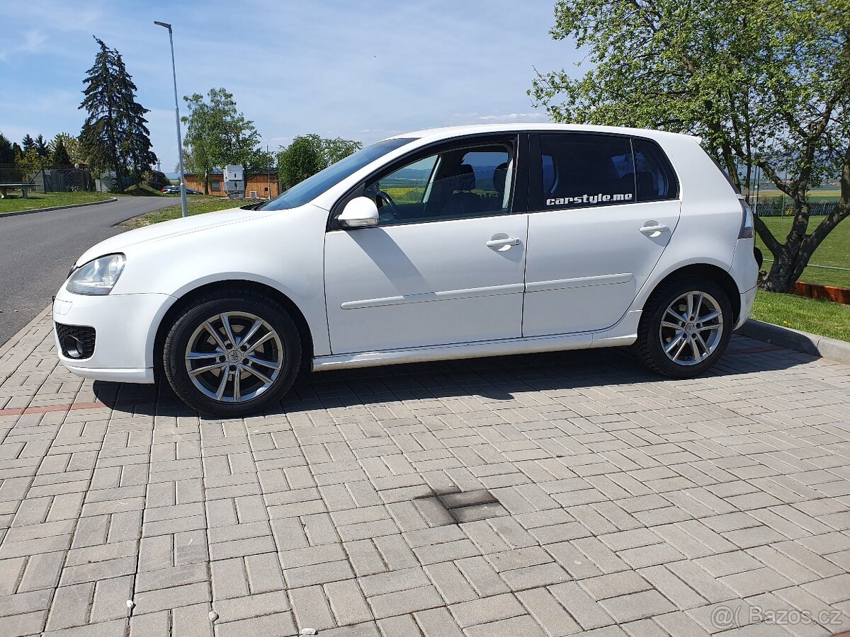 Vw Golf 1.6 mpi nová stk - 2