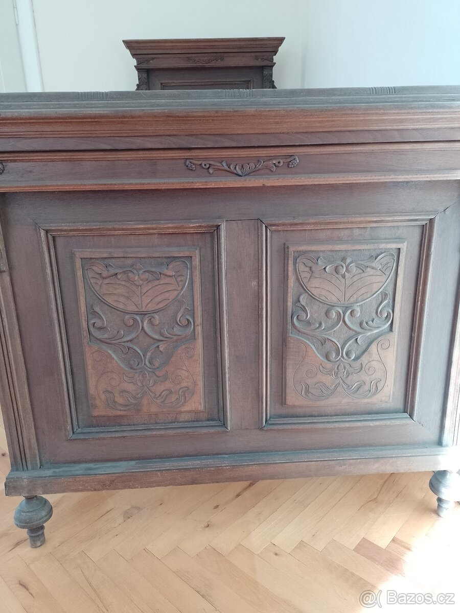 Ložnice starožitná - 2