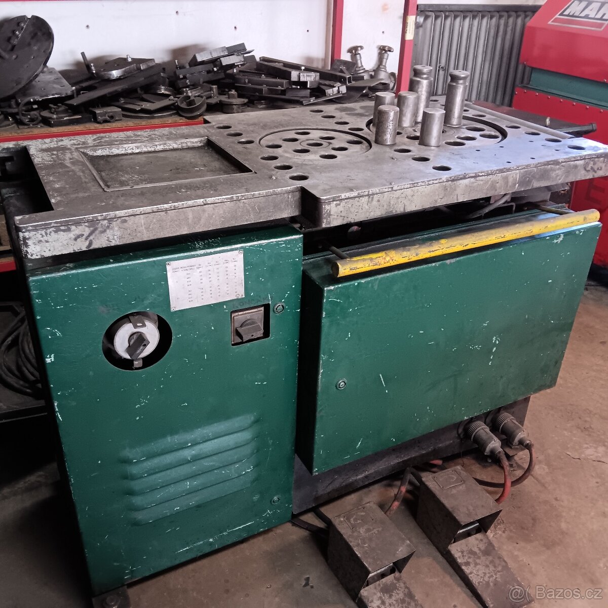 Ohýbačka trubek a armatur TVARS 40.1 - 2