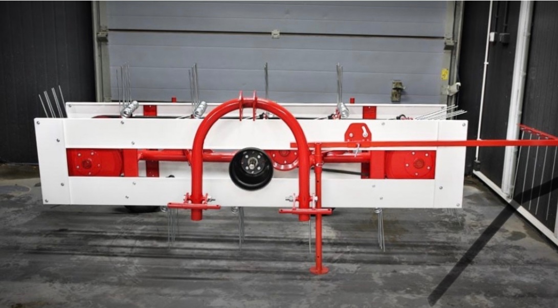 Pasový shrnovač sena za traktor - 2