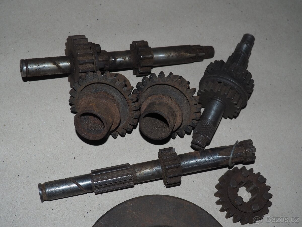 Jawa - ND z motoru - Kývačka Panelka - 2