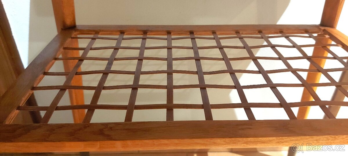 Renovovaný dubový odkládací stolek s mandalou - 2