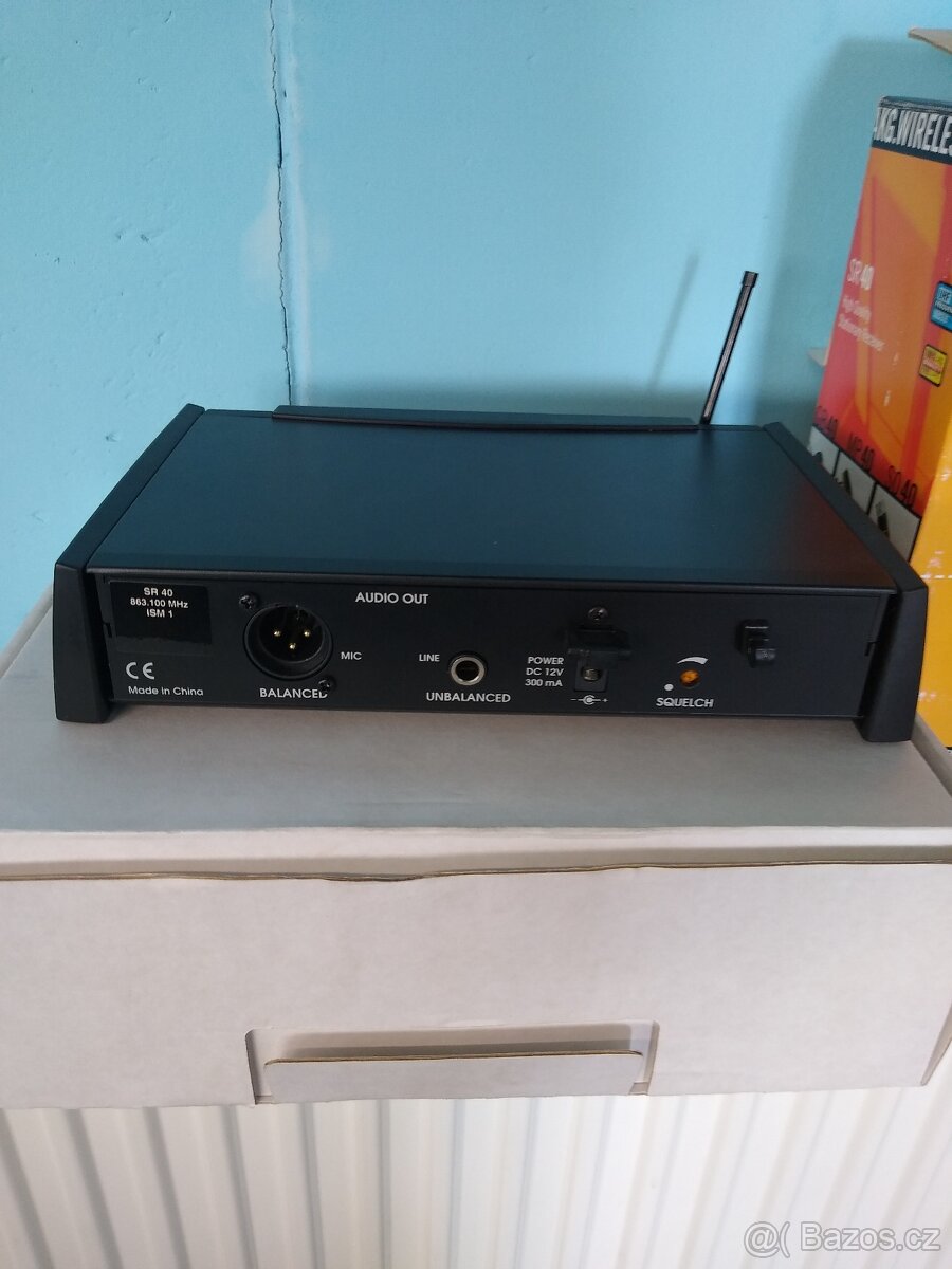 AKG SR 40 mikrofonní přijímač - 2