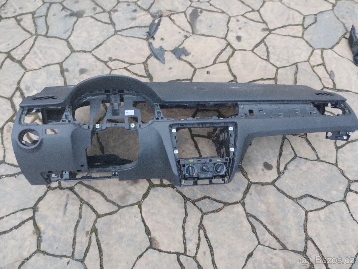 Škoda Rapid díly - 2