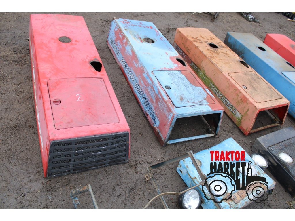 Zetor crystal 8011 kapota mřížky rám maska mezikus - 2