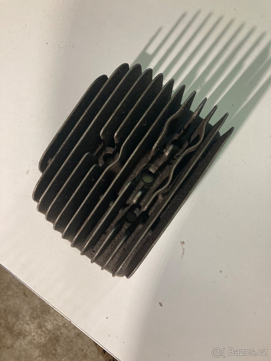 Jawa 350/633 hlava - 2