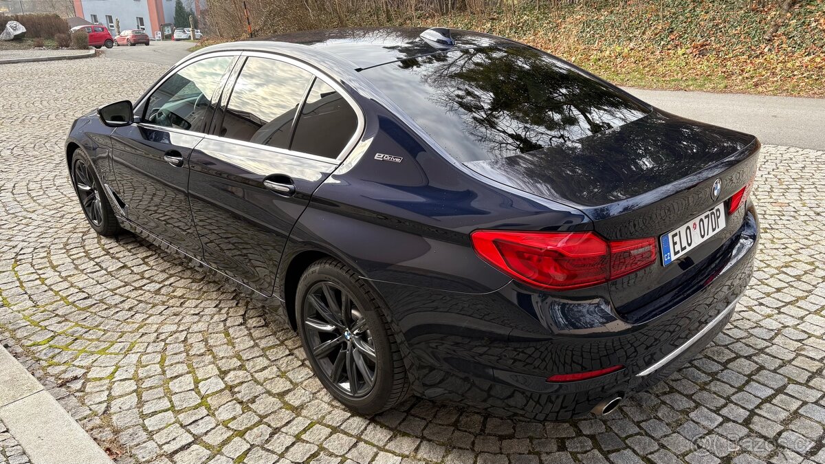 BMW 530e iPerformance G30,1.maj, SoftClose, NightVision, CZ - 2