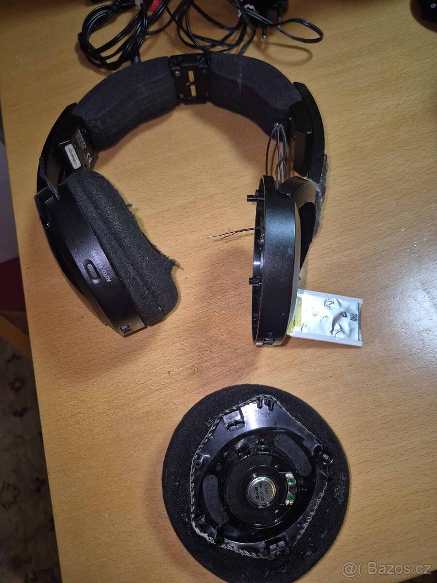 Bezdrátová sluchátka SONY - 2