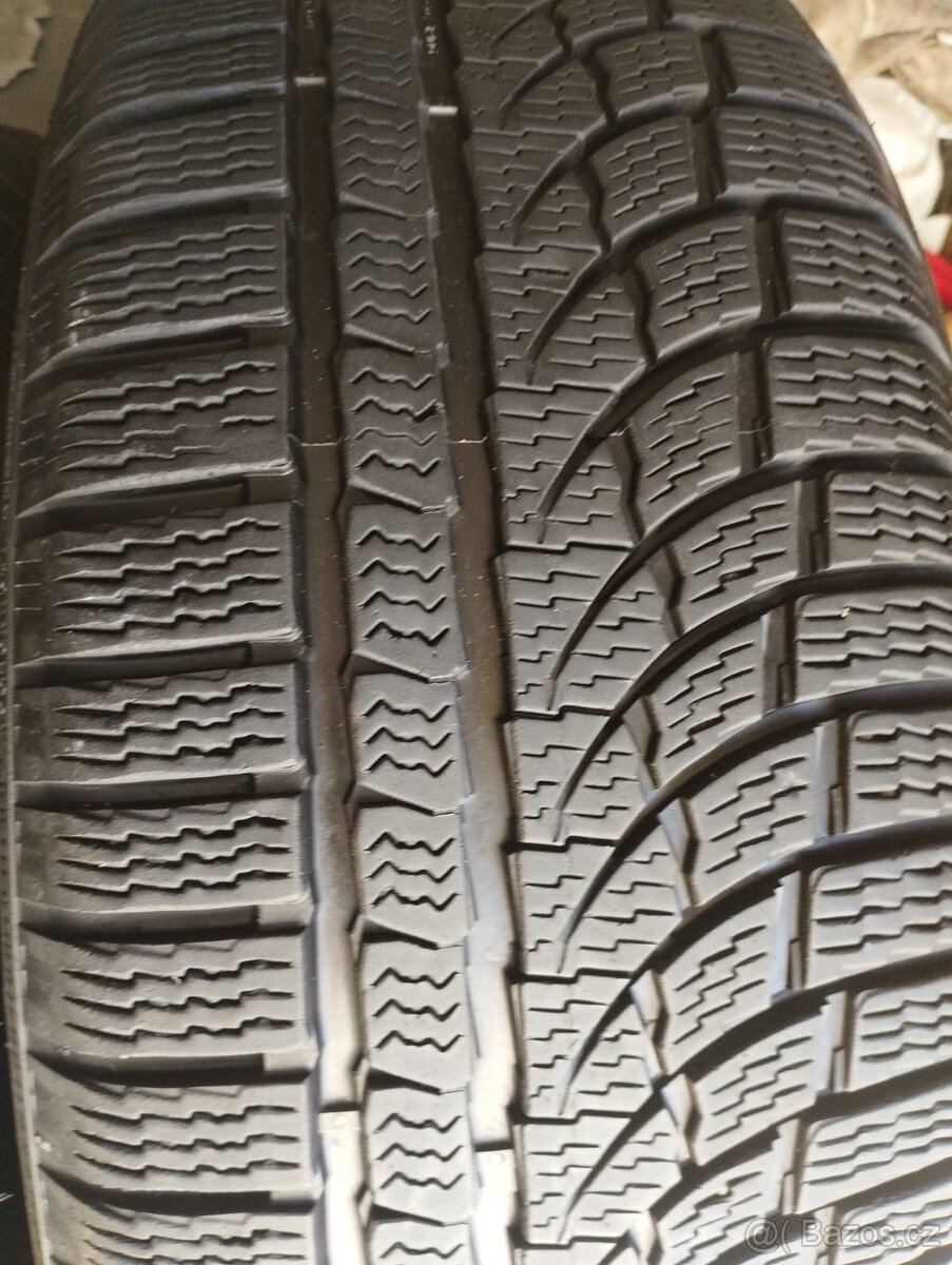 Nokian WR A4 215/50 R18 92V - 2