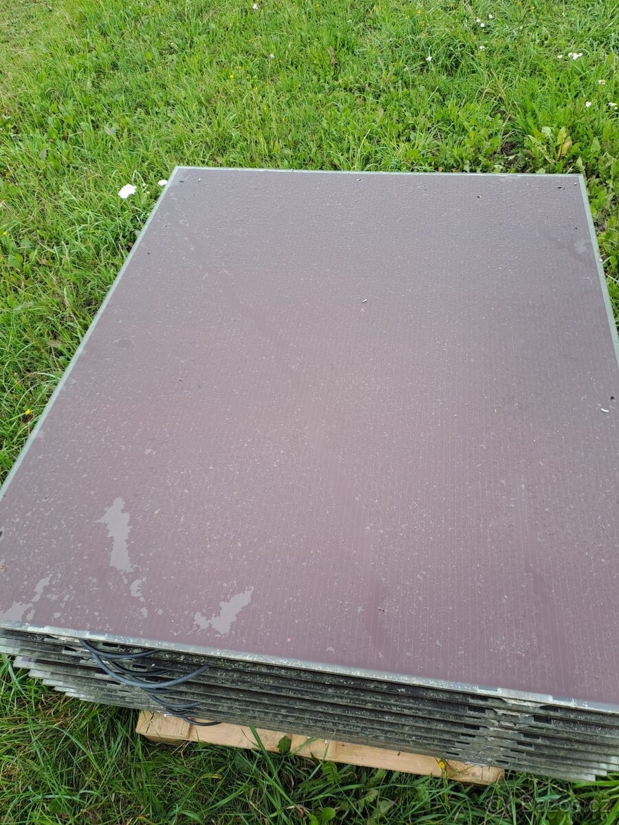 Amorfní fotovoltaický panel SCHÜCO - 2