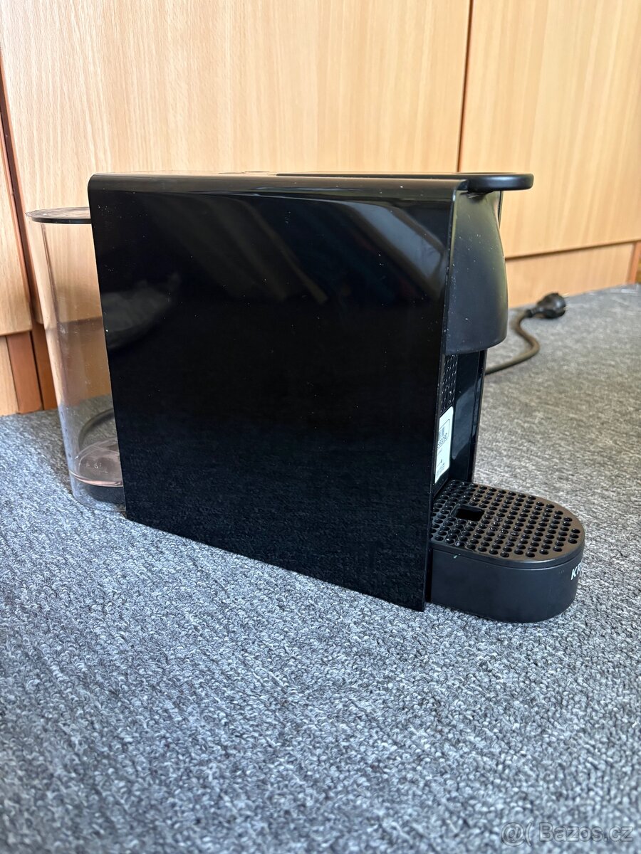 Kávovar nespresso - 2