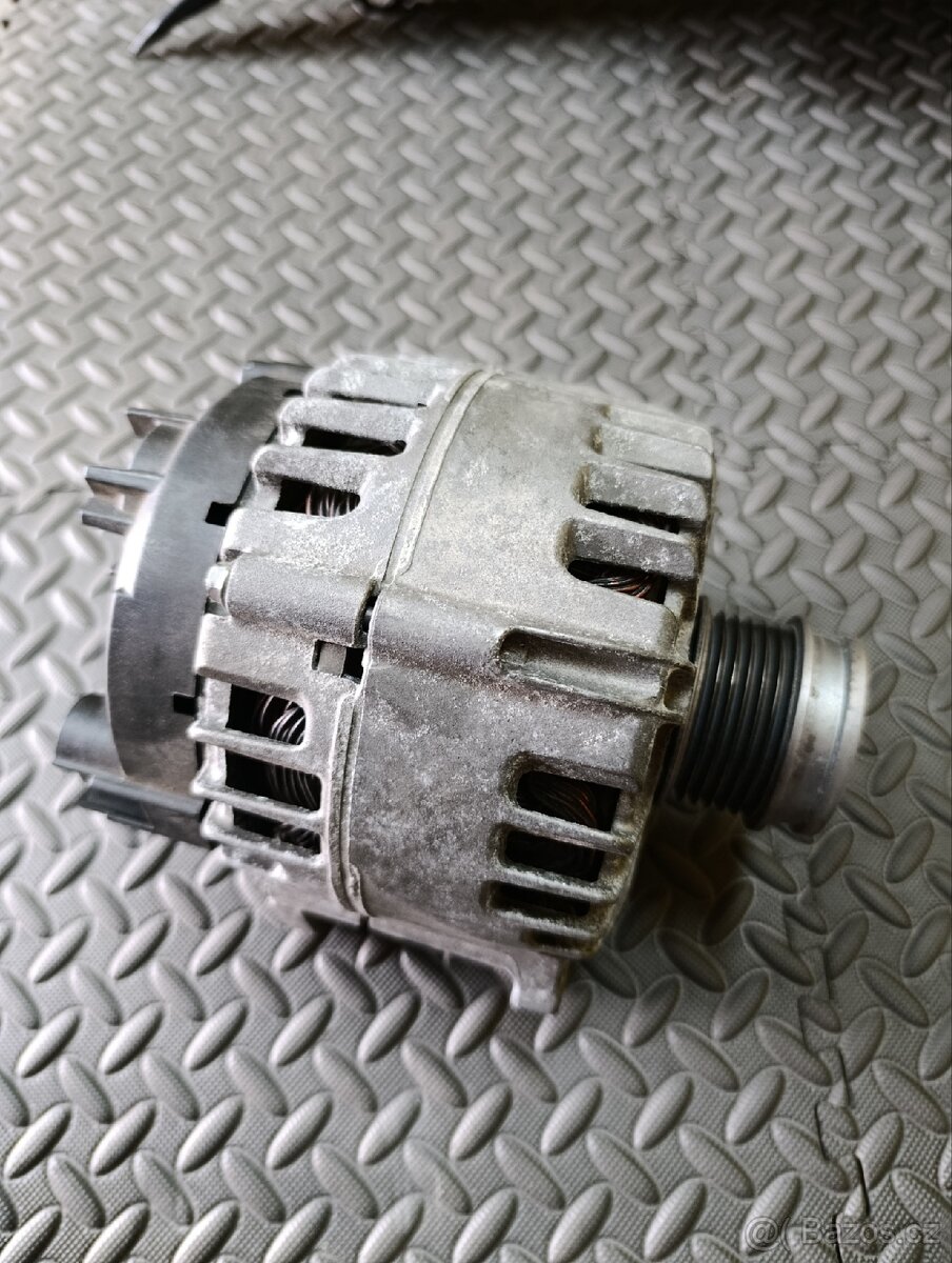 Alternátor 05E903026K - 2