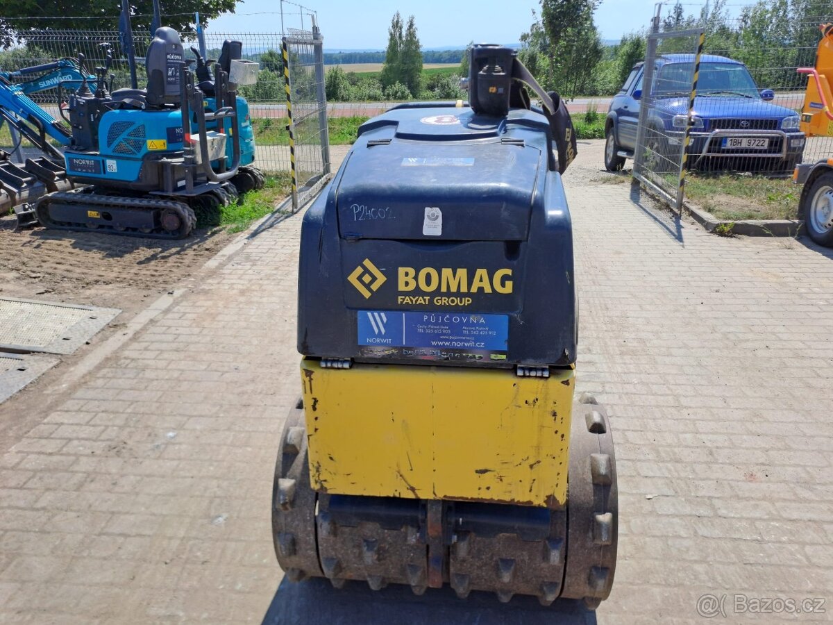 Ježkový válec Bomag BMP 8500 - 2
