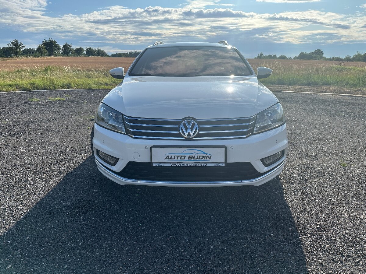 VW Passat B7 2.0TDi 103kw, DSG, Rline design, 8/2014, HIGHL. - 2