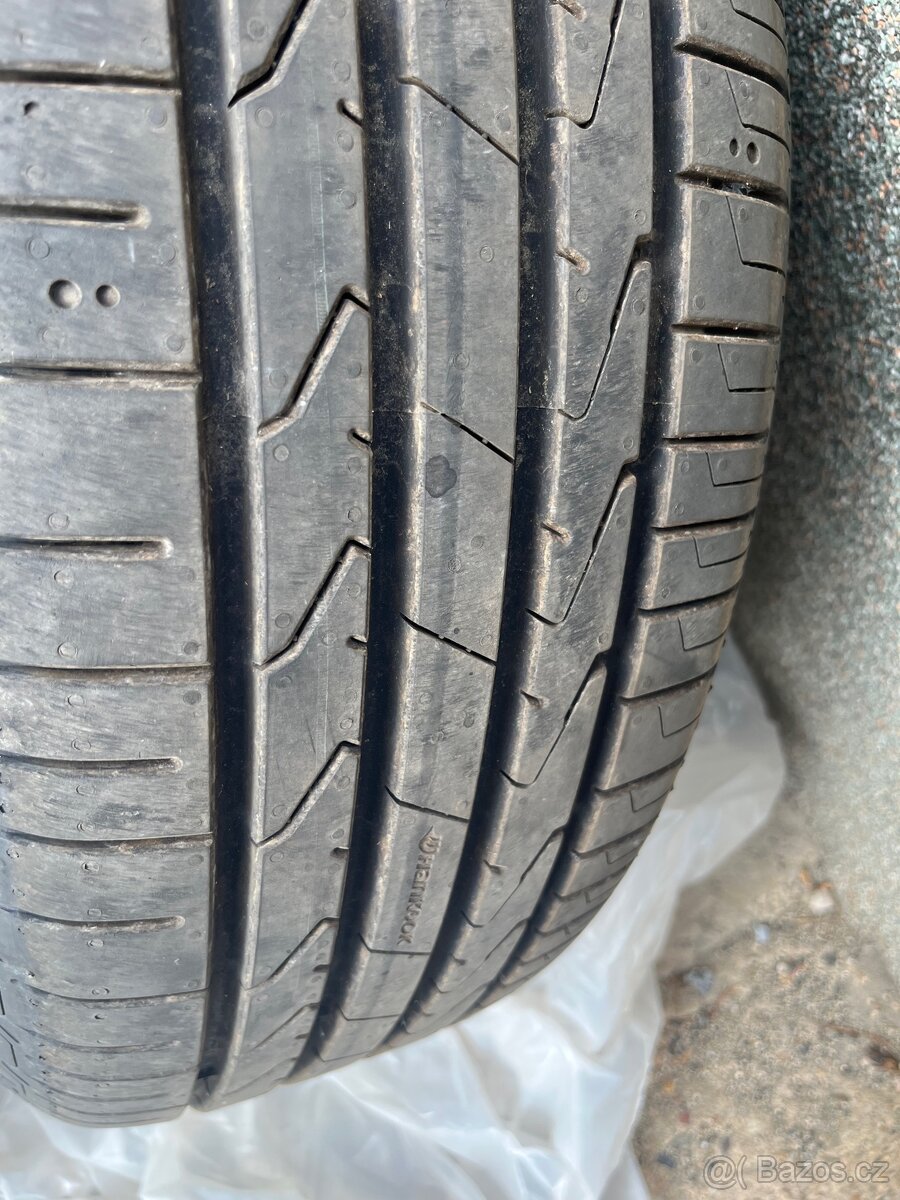 205/60/16 - 2