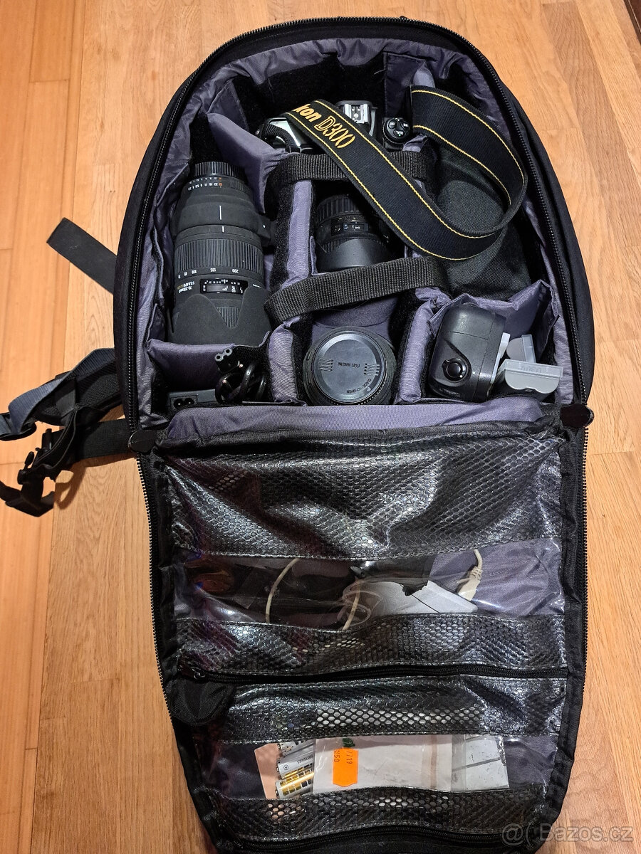 Nikon D300 + sada objektivů, blesk, stativ, fotobatoh - 2