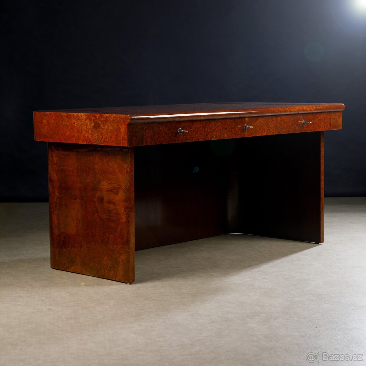 PSACÍ STŮL-UP ZÁVODY-SPOŘITELNA BRNO - 2