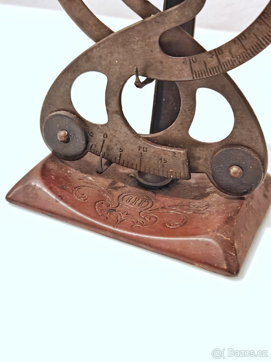 Stará váha na dopisy - 2