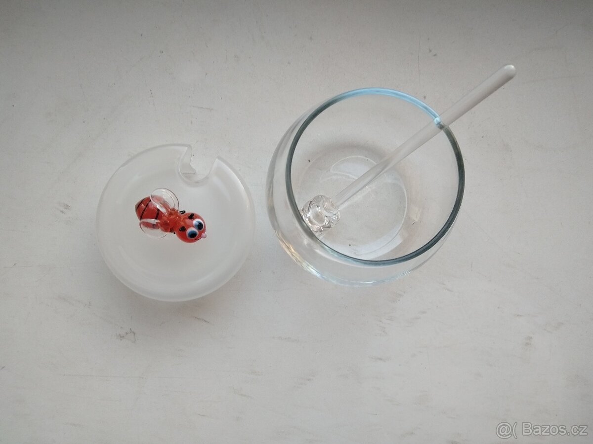 Skleněná dóza na med - 2