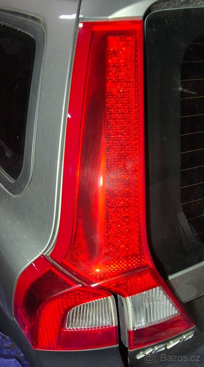 Zadní světla Volvo XC70 - 2