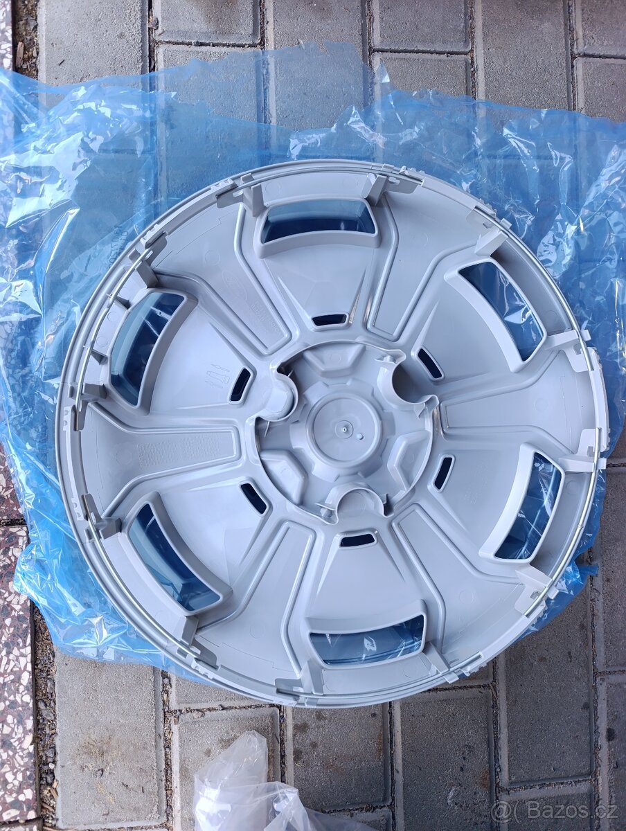 Poklice Ford 16" - 2