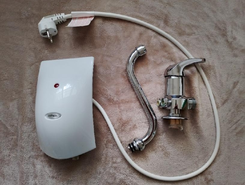 Průtokový ohřívač HAKL PM-B 135 - 2