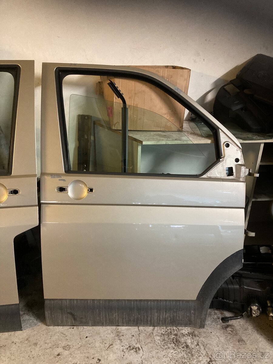 Náhradní Díly Transporter Caravelle T5 - 2